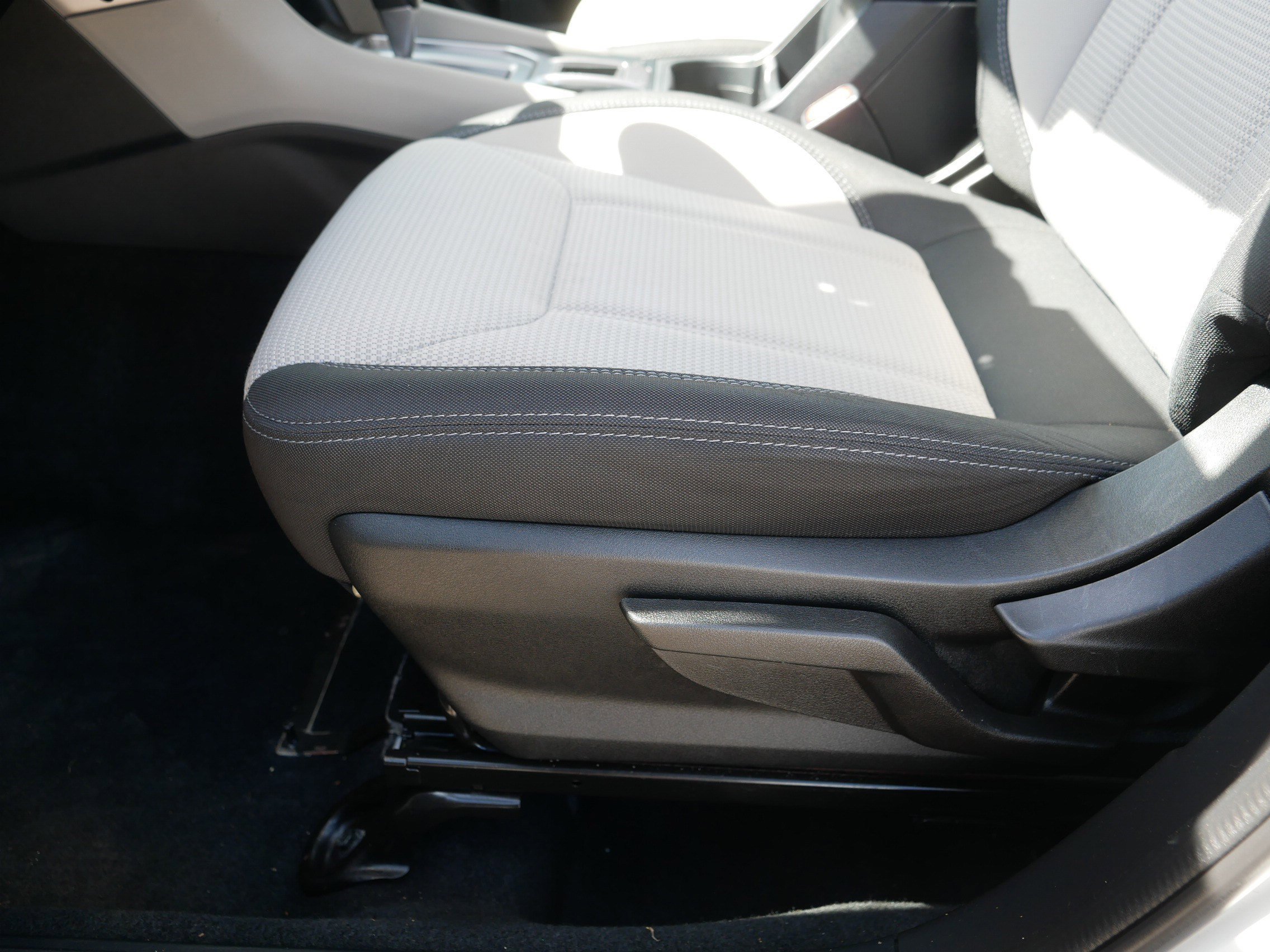 Used 2022 Crystal White Pearl Subaru CVT image 20