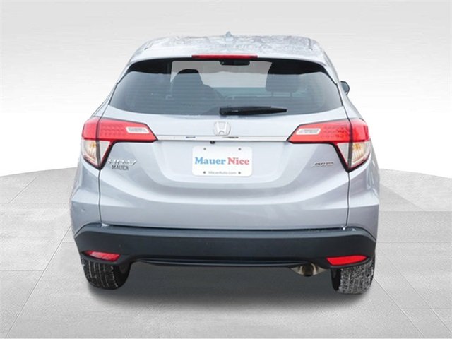 Used 2022 Honda HR-V LX with VIN 3CZRU6H39NM701678 for sale in Anoka, Minnesota