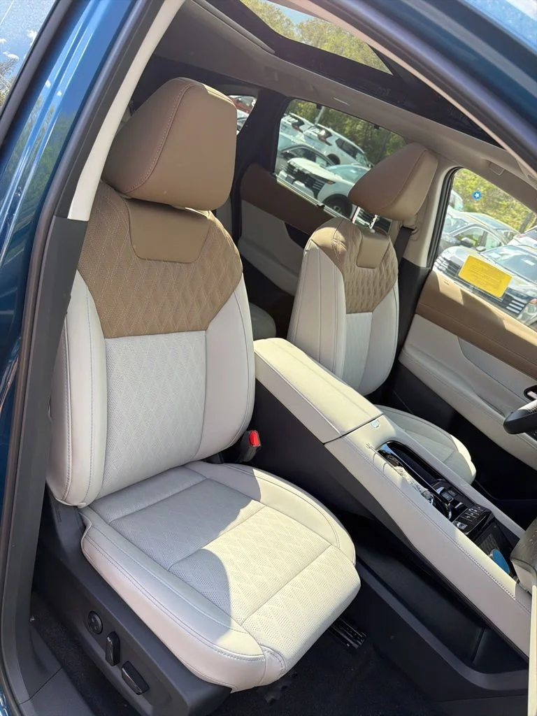New 2026 Aurora Blue Pearl Metallic Nissan Platinum image 27