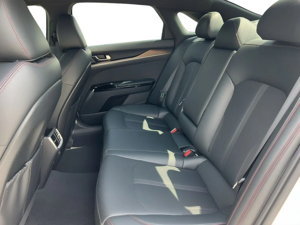 Used 2023 White Kia GT image 7
