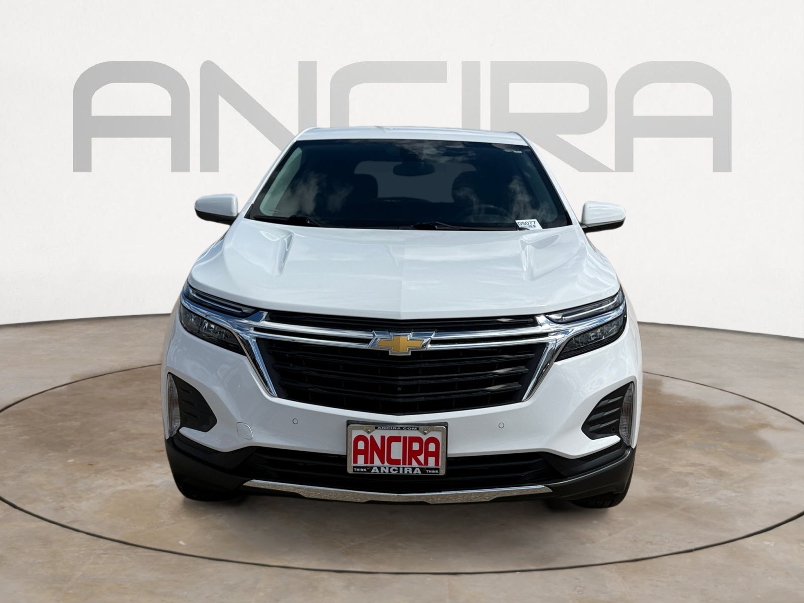 Used 2024 Summit White Chevrolet LT image 4
