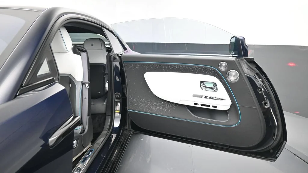 Used 2025 Black Rolls-Royce  image 11