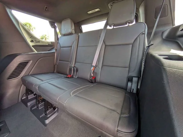 Used 2021 Onyx Black GMC Denali image 17