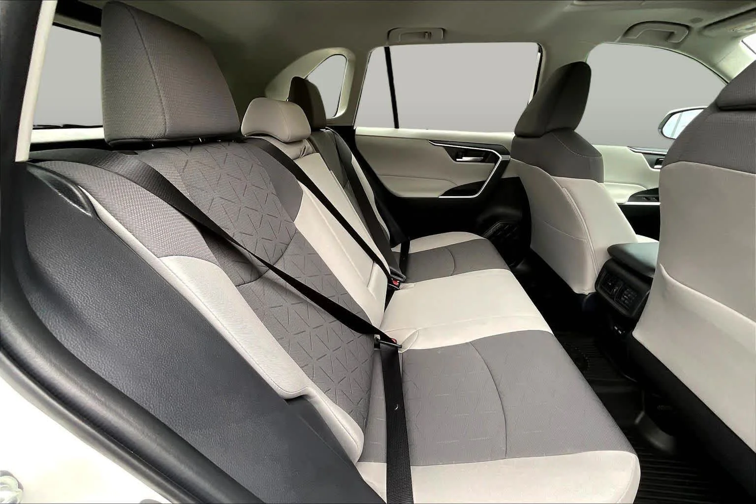 Used 2025 Ice Cap Toyota XLE image 21