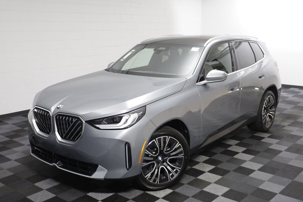 New 2026 Skyscraper Grey Metallic BMW 30 xDrive image 2