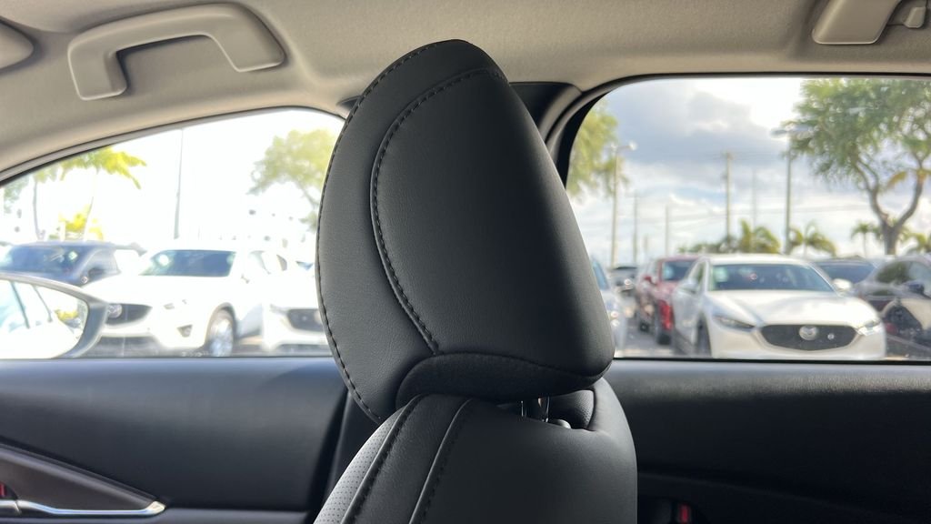 2025 Mazda CX-30 Turbo Premium - Photo 17