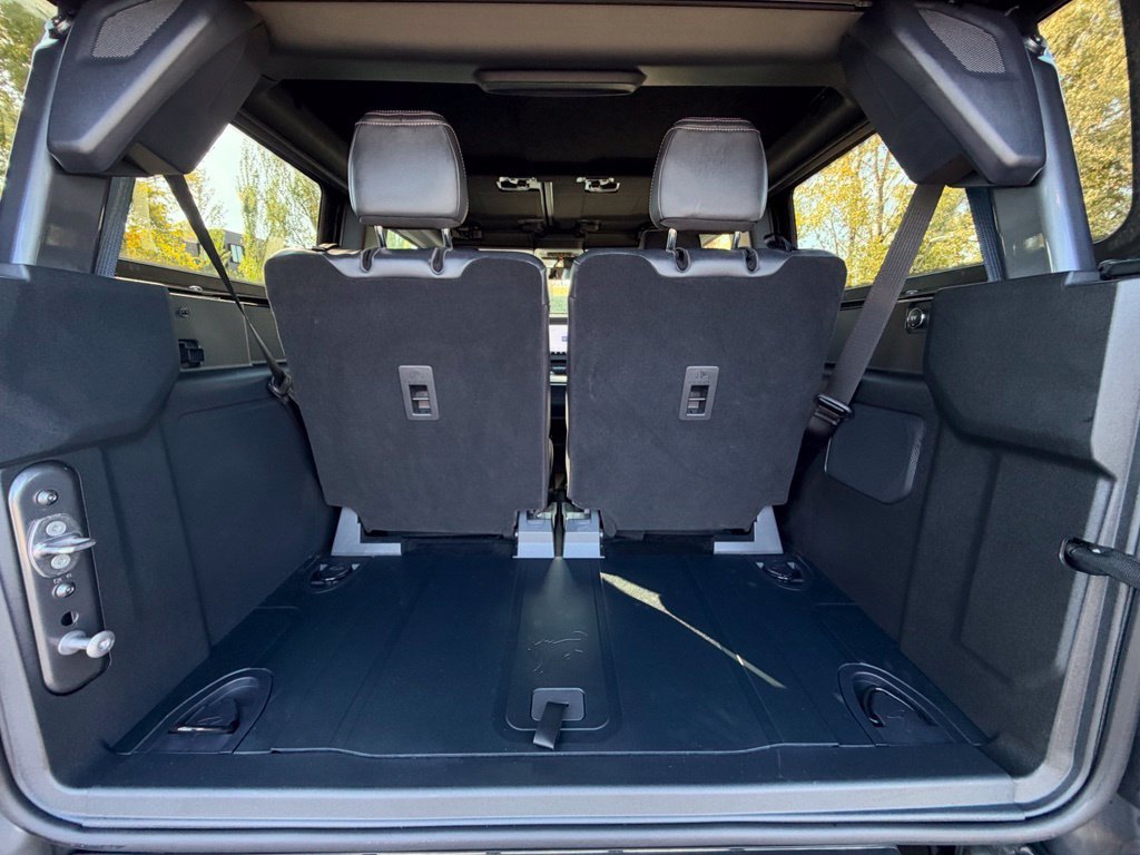 Used 2025 Gray Metallic Ford Badlands image 10
