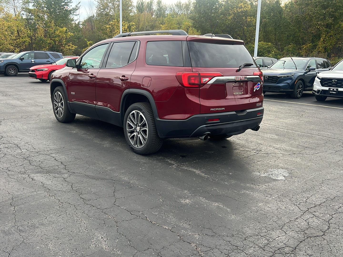 Used 2017 Crimson Red Tintcoat GMC SLT image 7