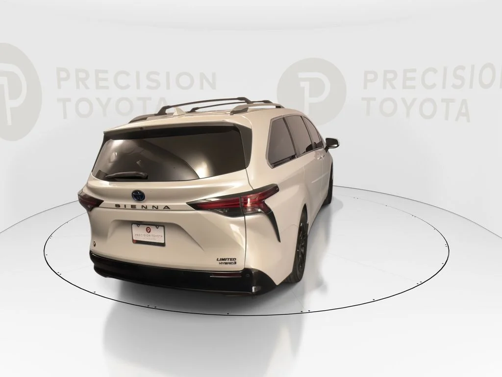 Used 2023 Wind Chill Pearl Toyota Limited image 18