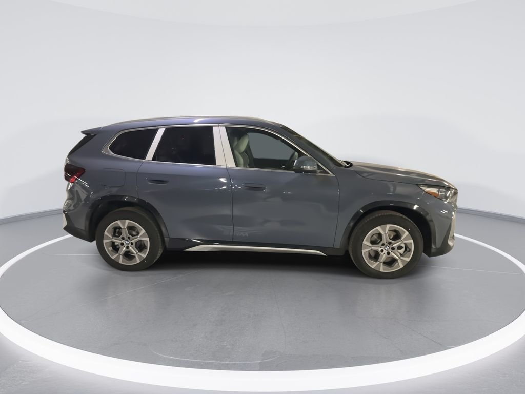 Used 2026 Storm Bay Metallic BMW xDrive28i image 9
