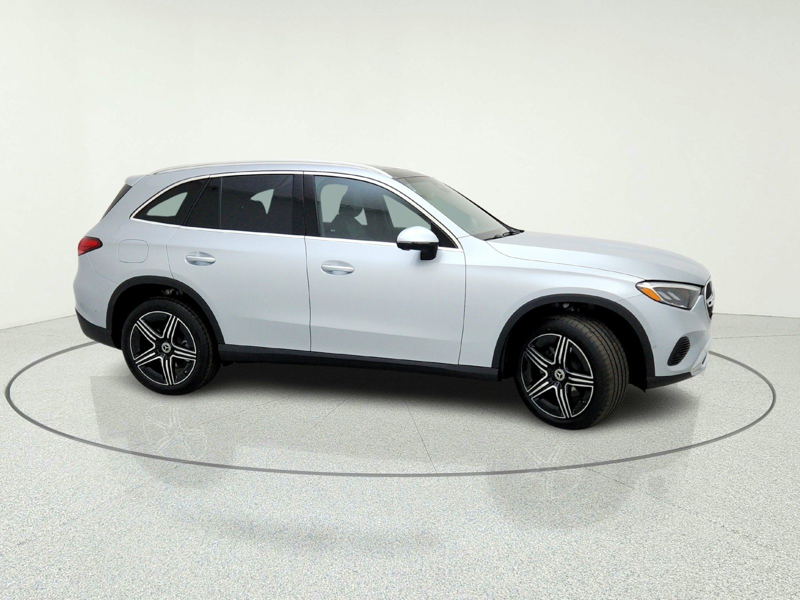 New 2026 Cirrus Silver Metallic Mercedes-Benz GLC 300 SUV image 6