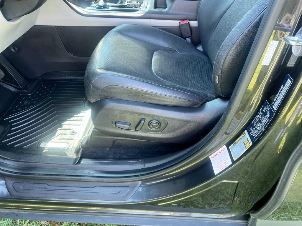 Used 2023 Gray Kia SX Prestige image 14
