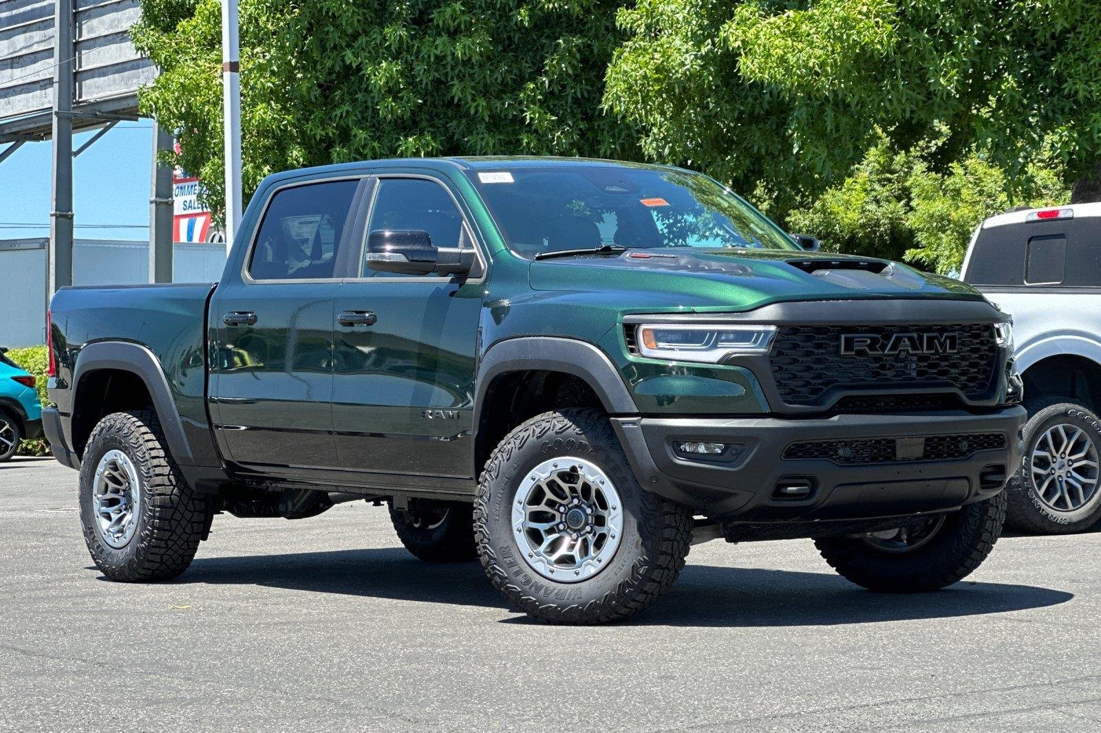 New 2026 Serrano Green Metallic Ram RHO image 2