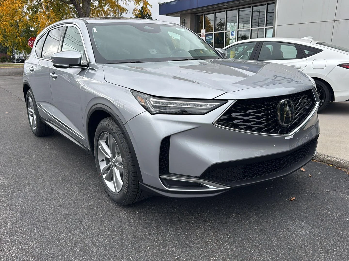 New 2026 Solar Silver Metallic Acura SH-AWD image 2