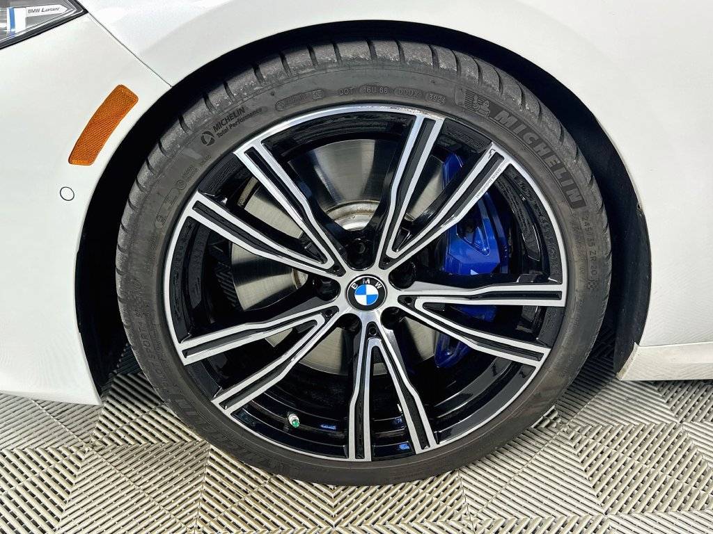Used 2022 White BMW M850i xDrive image 30