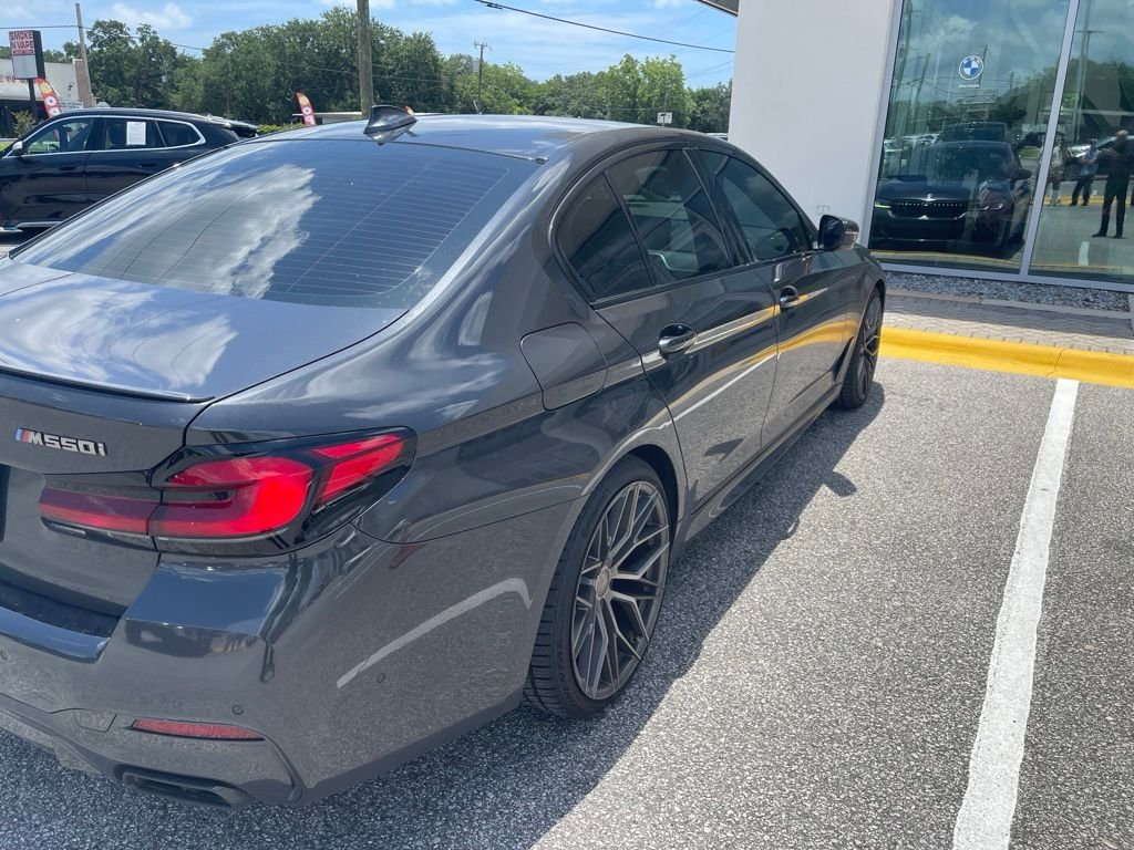 Used 2022 Gray BMW M550i xDrive image 9