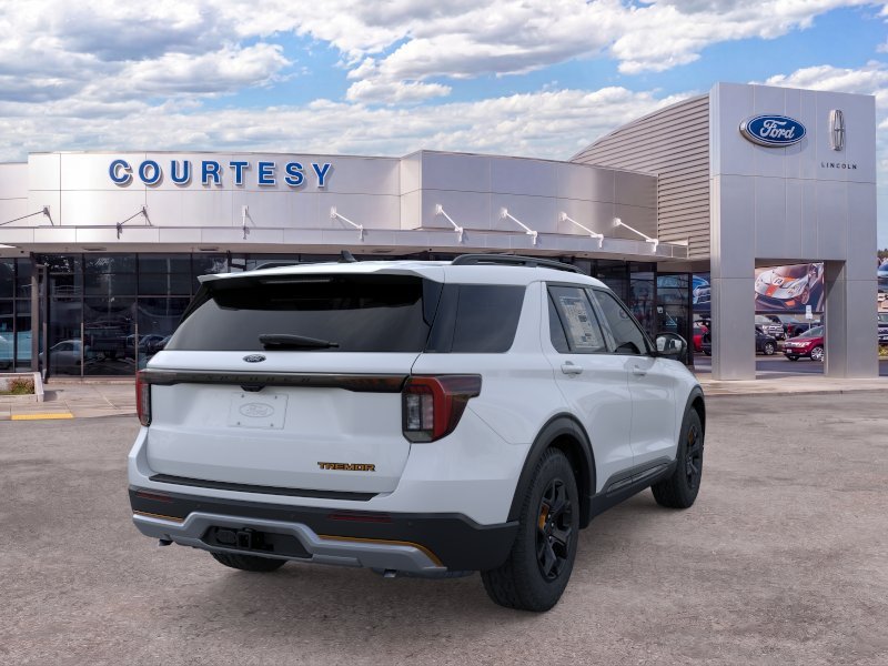 New 2026 Space White Metallic Ford Tremor® image 8