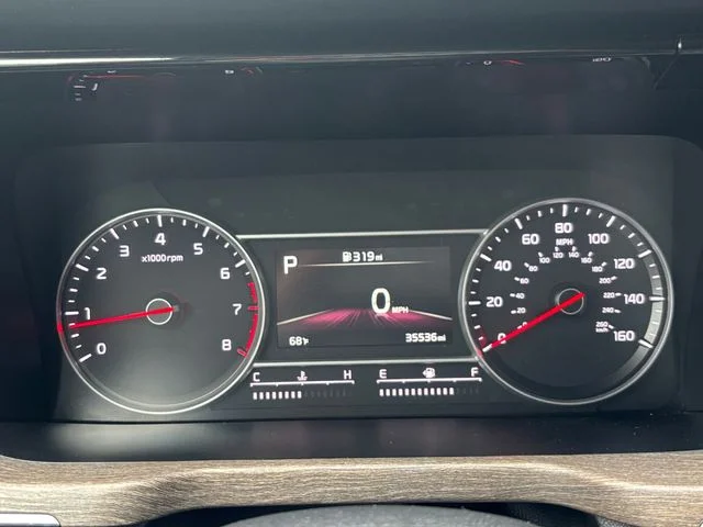Used 2023 Aruba Green Kia X-Line S image 15