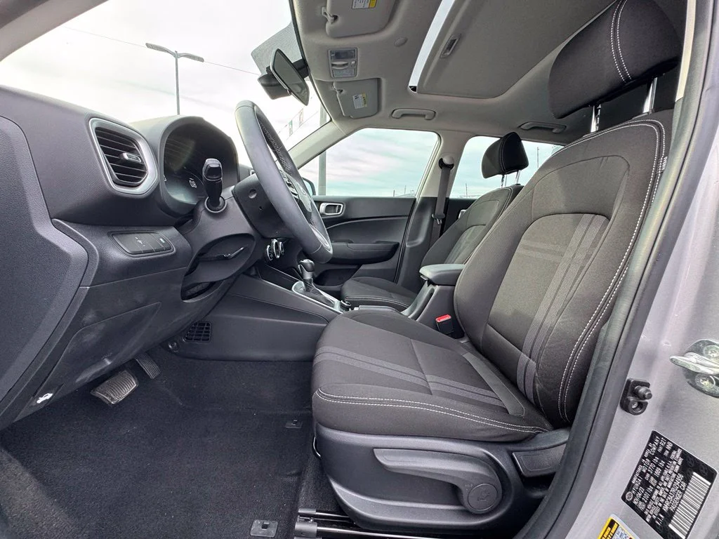 Used 2024 Silver Hyundai SEL image 23