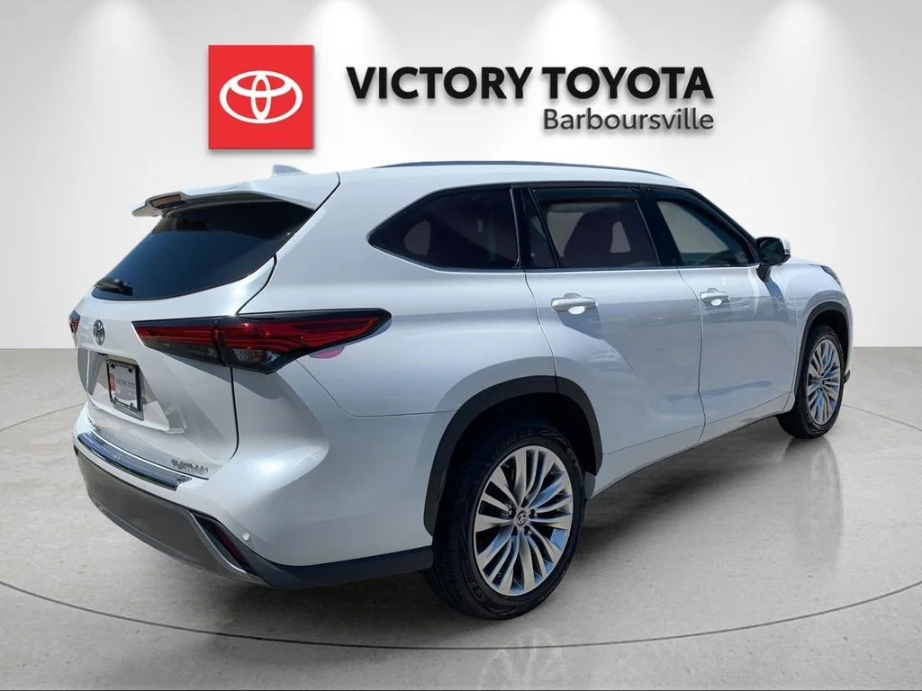 Used 2023 Beige Toyota Platinum image 7