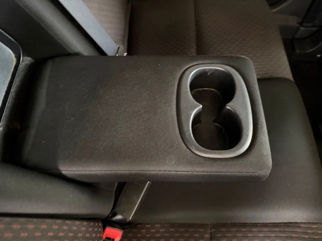 Used 2019 Black Mitsubishi  image 25