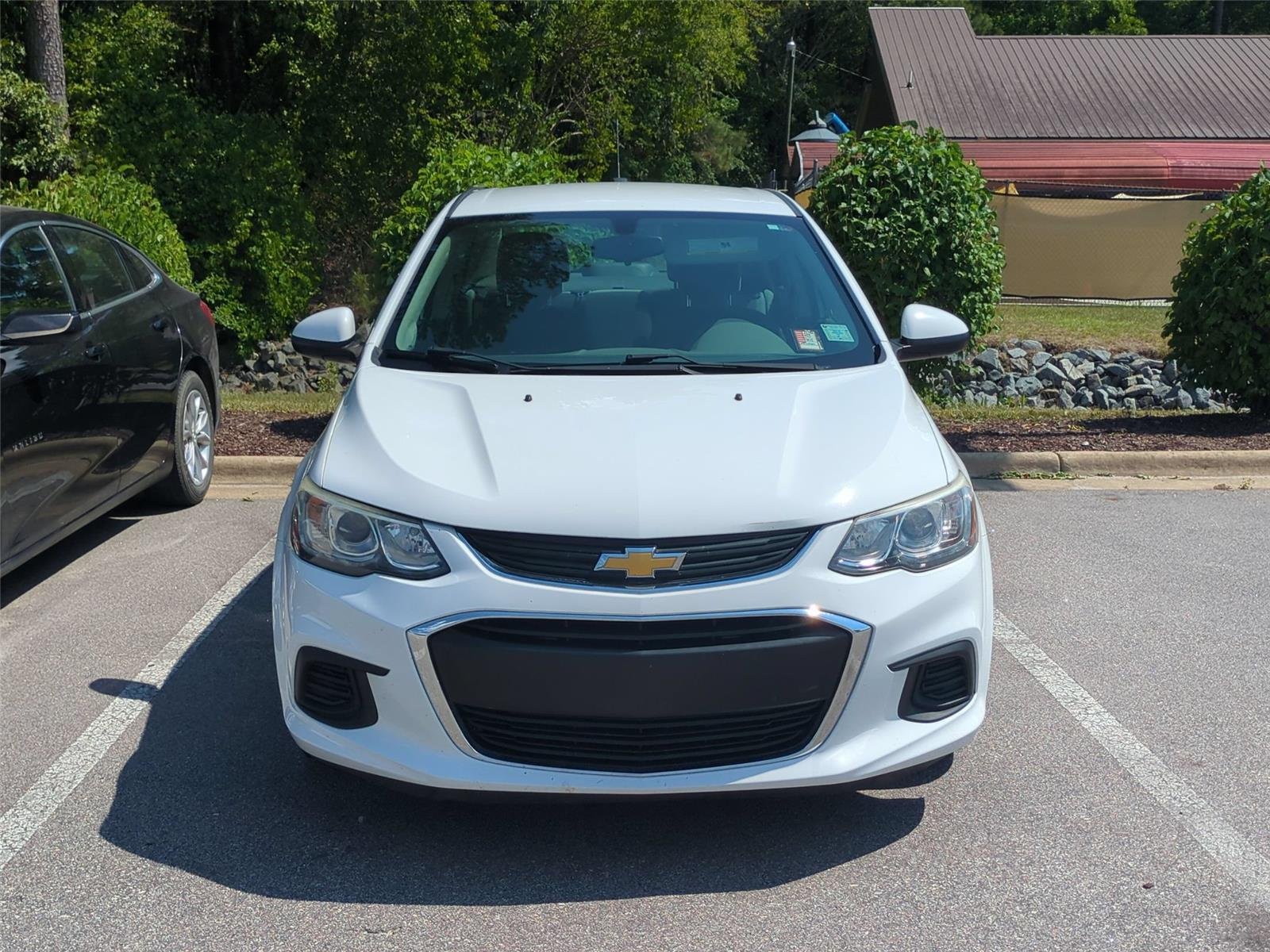 Used 2018  CHEVROLET LT image 3