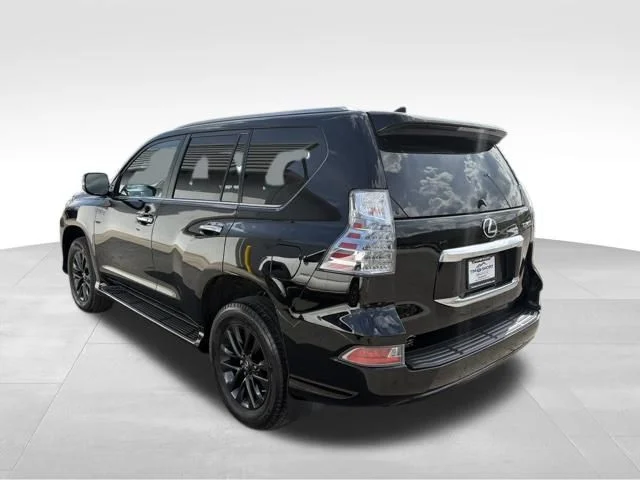 Used 2023 Black Lexus 460 image 11