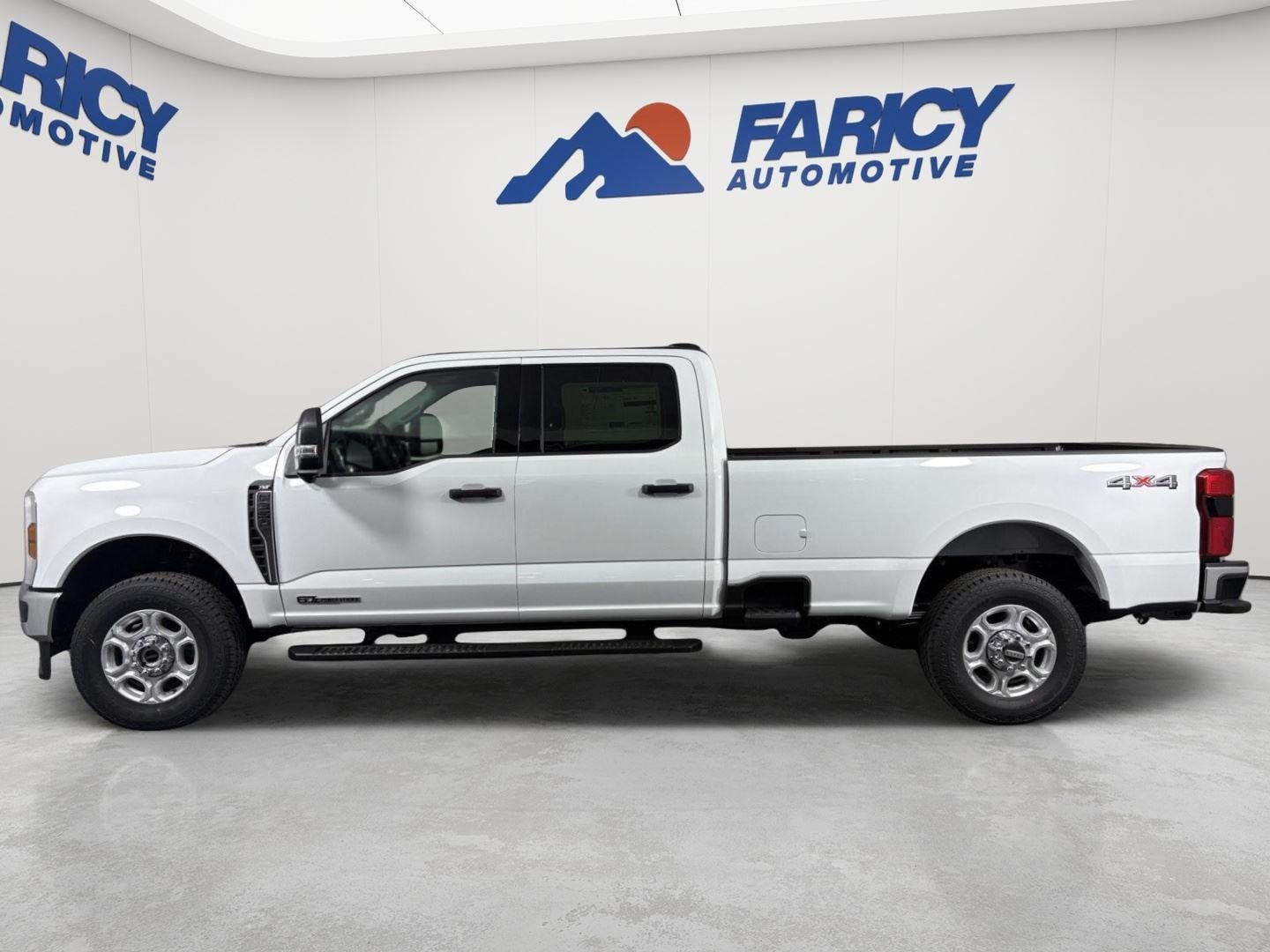 New 2026 Oxford White Ford F-350® XLT image 42