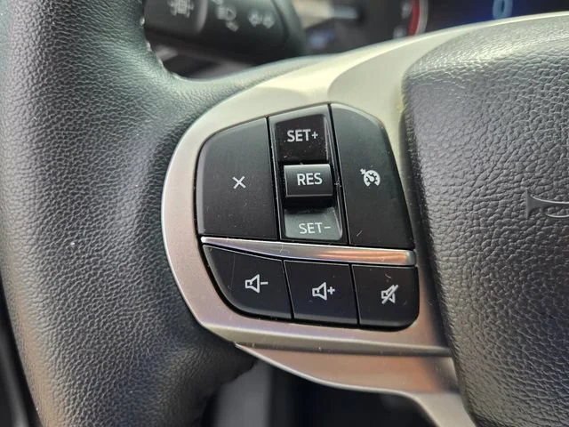 Used 2023 Silver Ford XLT image 25