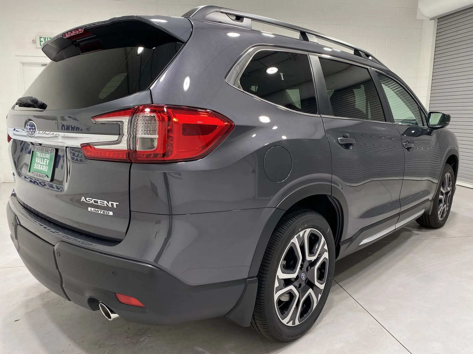 New 2026 MAGNETITE GRAY METALLIC Subaru Limited image 8