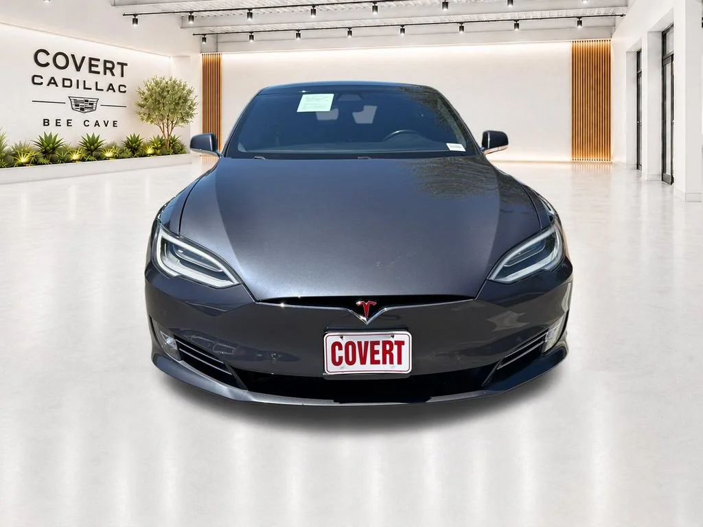 Used 2018  Tesla 75D image 3