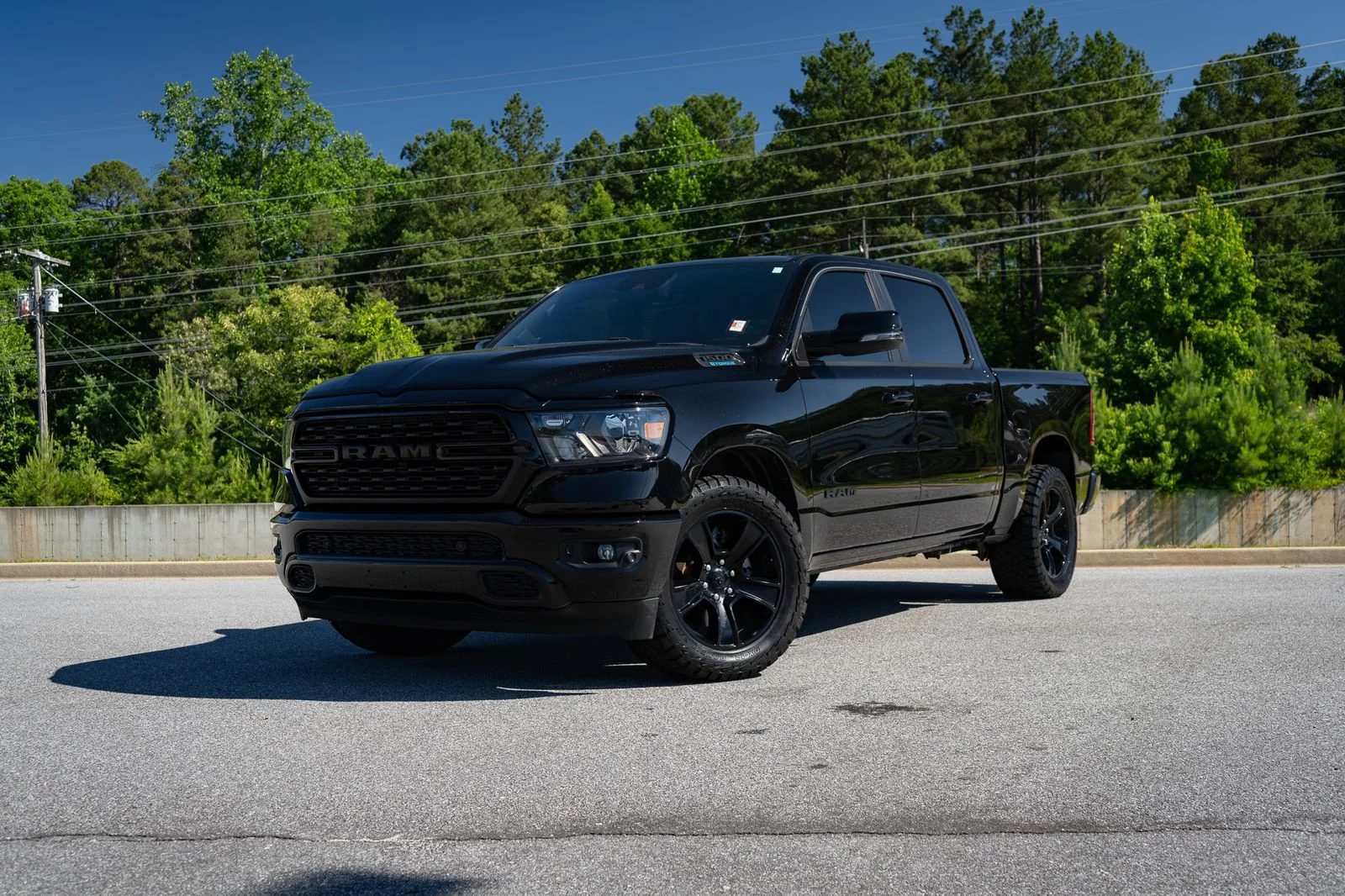 2024 RAM 1500 Big Horn/Lone Star Crew Cab 5'7's photo