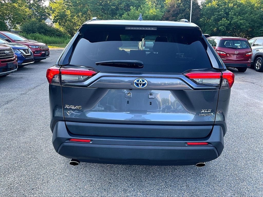 Used 2020 Gray Toyota XLE image 10