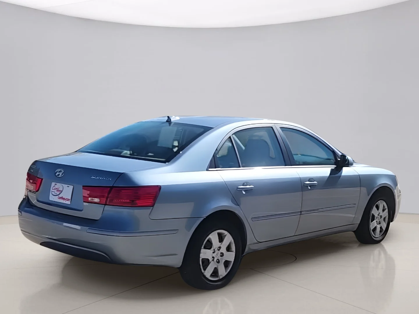 Used 2010 Silver Hyundai GLS image 5