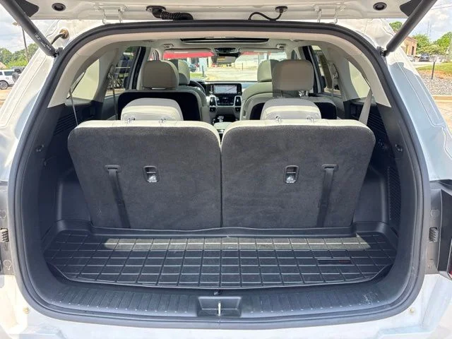 Used 2022 White Kia SX image 33