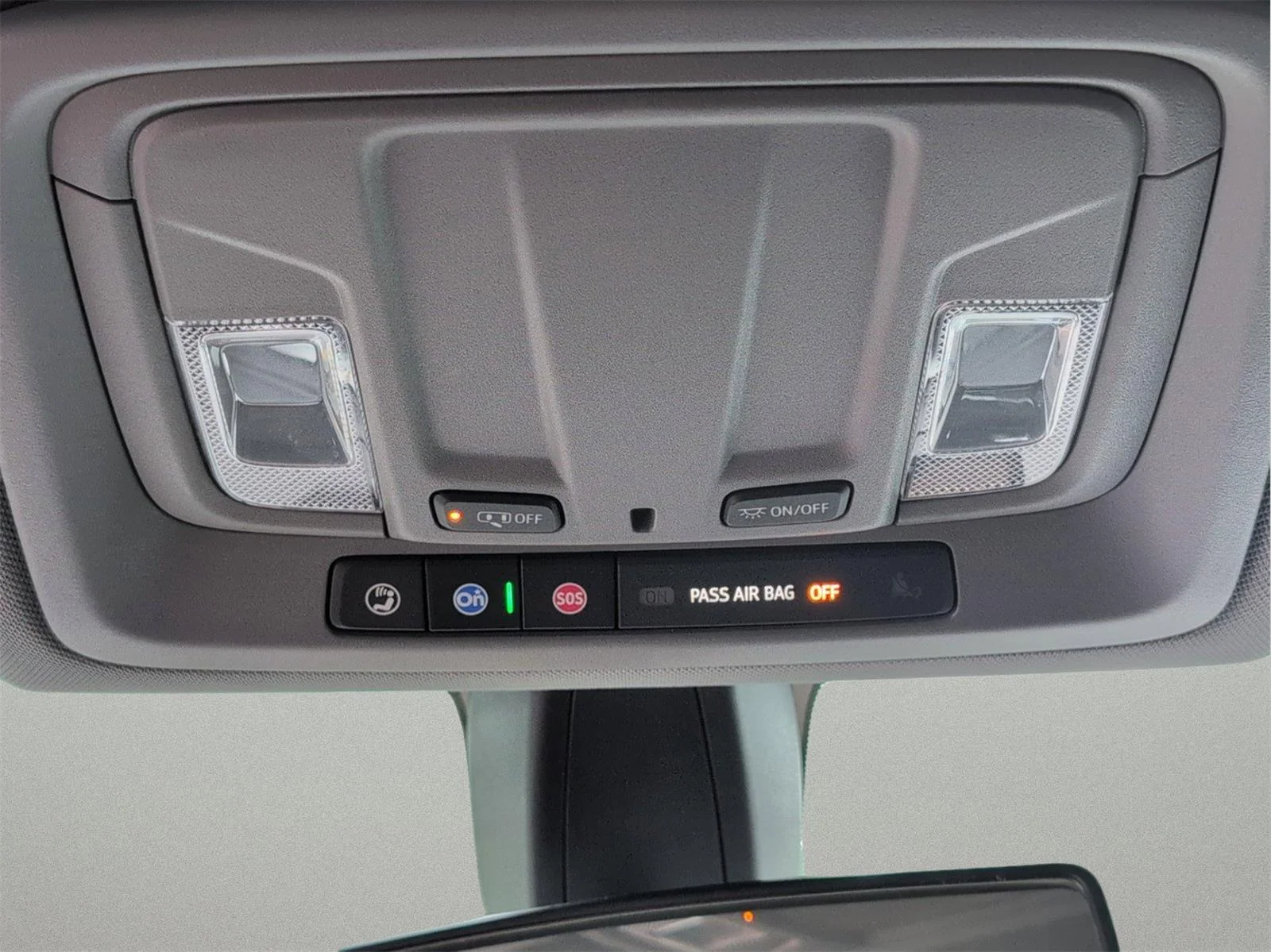 Used 2019 SUMMIT WHITE Chevrolet LT image 17