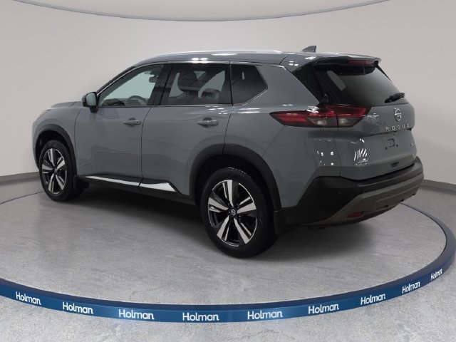 Used 2021 Gray Nissan SL image 8