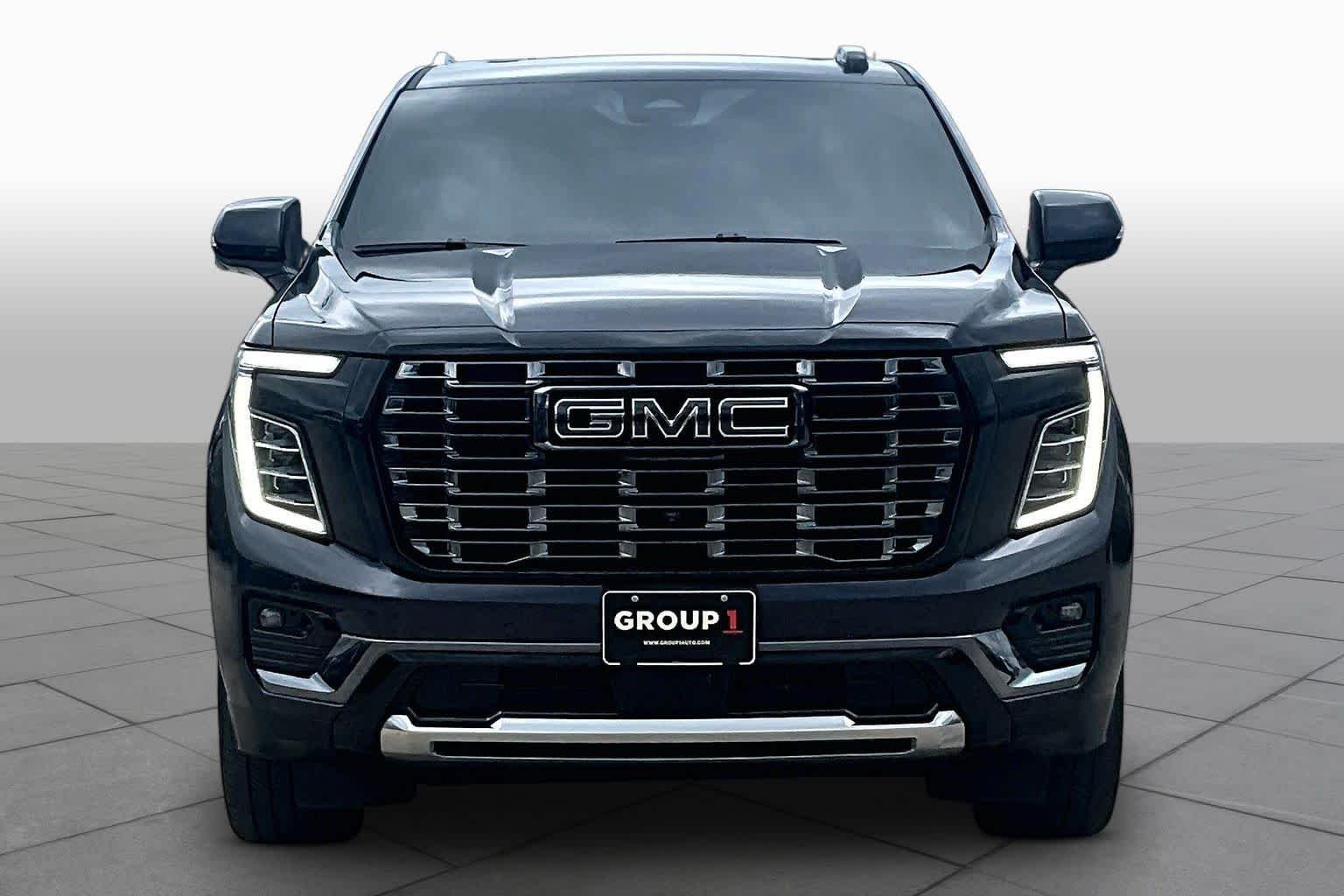Used 2025 Titanium Rush Metallic GMC Denali Ultimate image 4