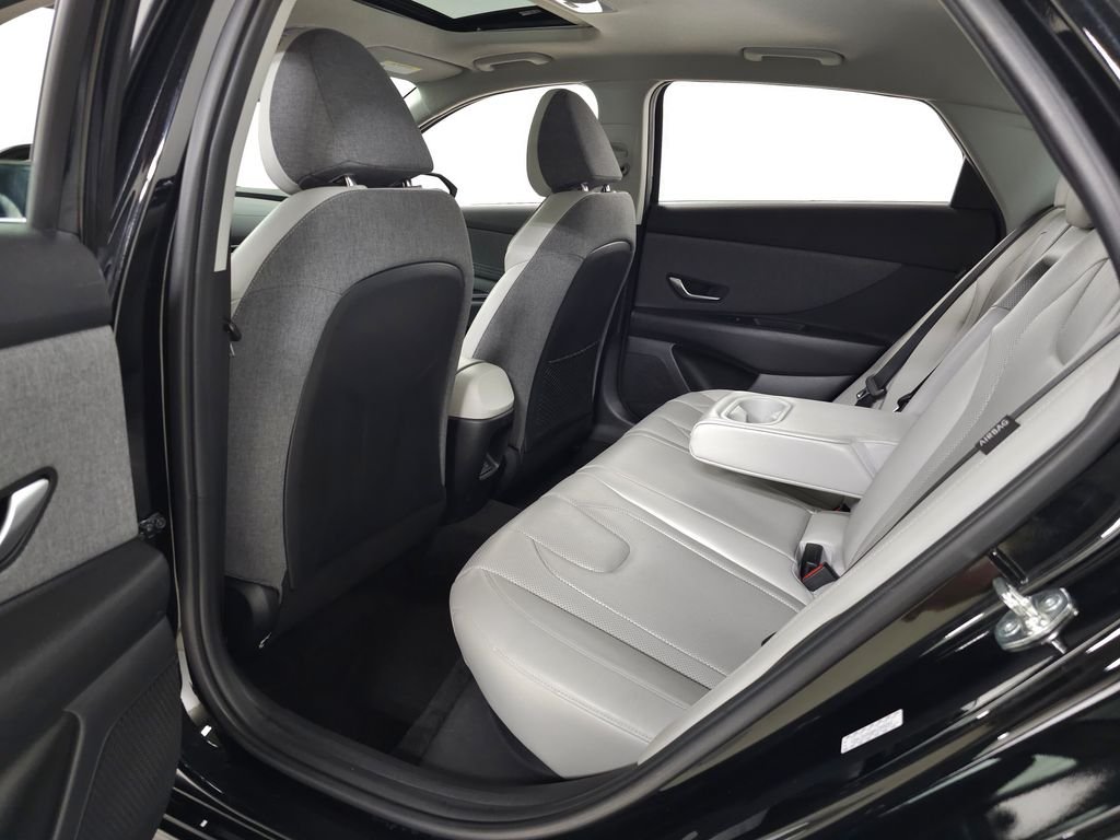 2024 Hyundai Elantra Limited - Photo 34
