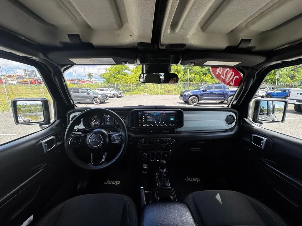 Used 2024 Black Jeep Sport S image 17