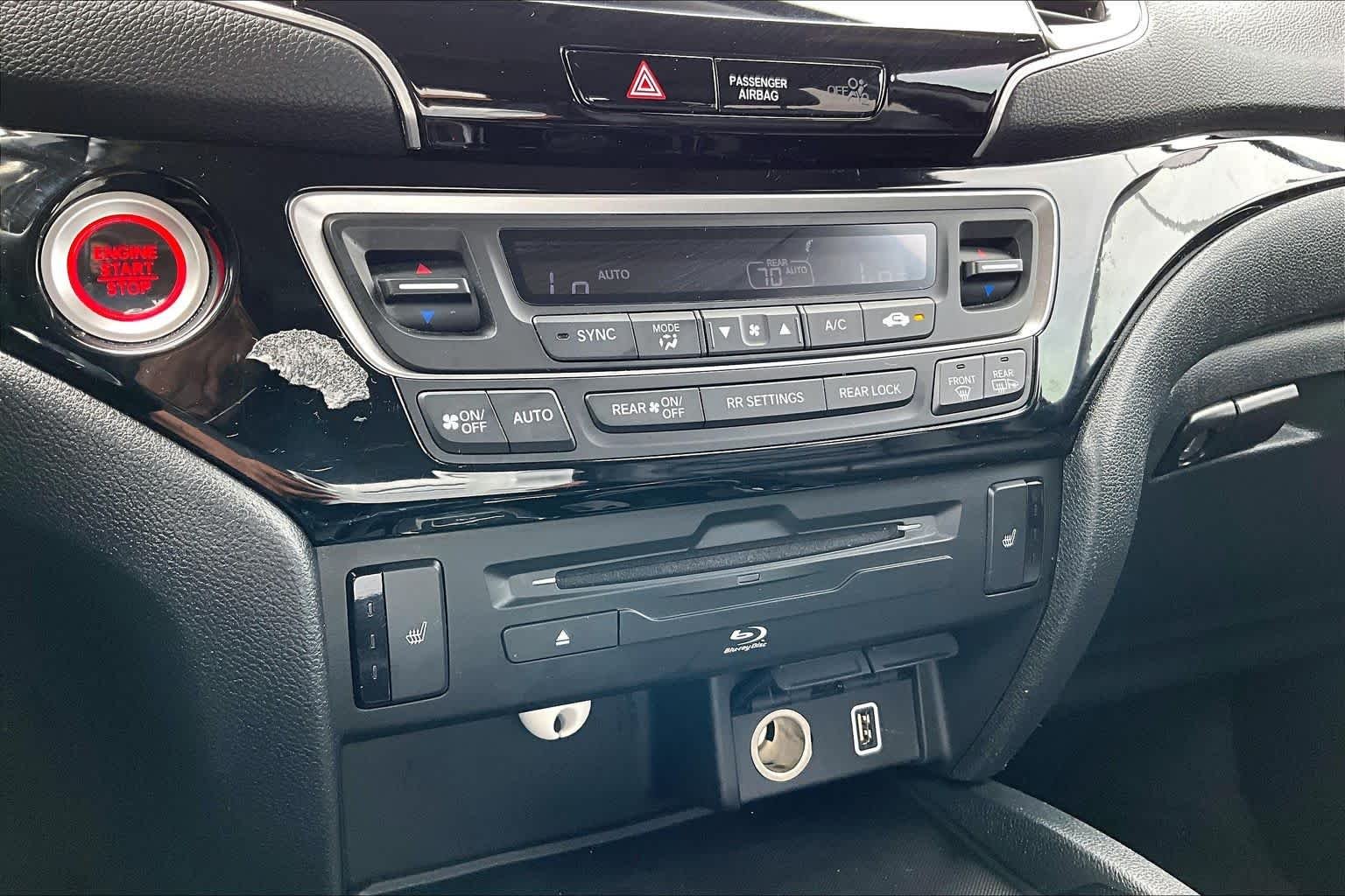 Used 2022 Sonic Gray Pearl Honda Touring 7-Passenger image 35