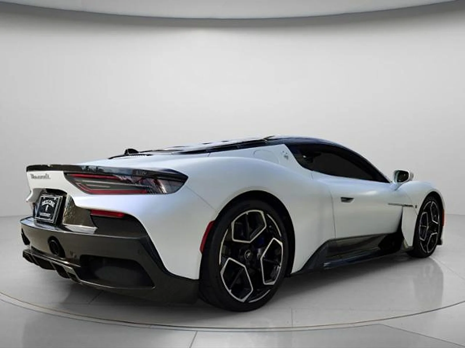New 2022 Bianco Audace Maserati  image 6