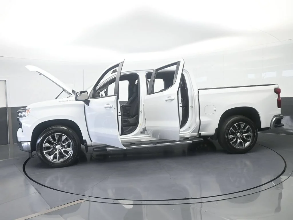 Used 2023 Summit White Chevrolet LT image 70