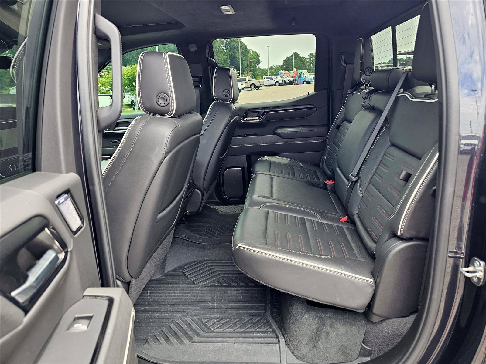 Used 2024 Titanium Rush Metallic GMC AT4X image 33