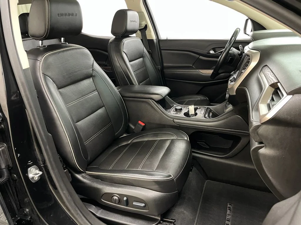 Used 2023 Ebony Twilight Metallic GMC Denali image 42