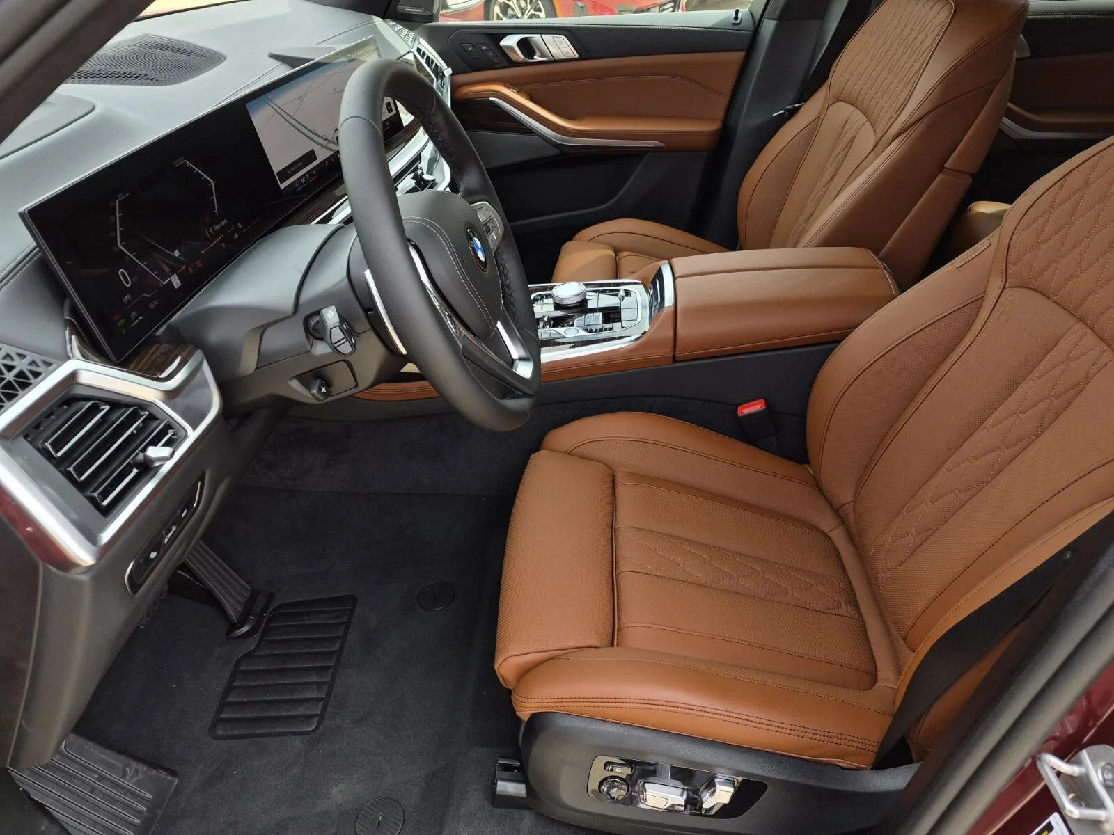 New 2026 Aventurin Red Metallic BMW xDrive40i image 32
