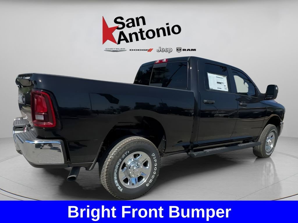 New 2026 Diamond Black Crystal Pearl-Coat Exterior Paint RAM Tradesman image 15