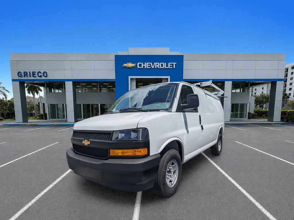 2025 Chevrolet Express Cargo Work Van - Photo 4