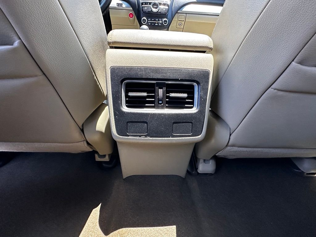 Used 2018  Acura Technology Package image 21
