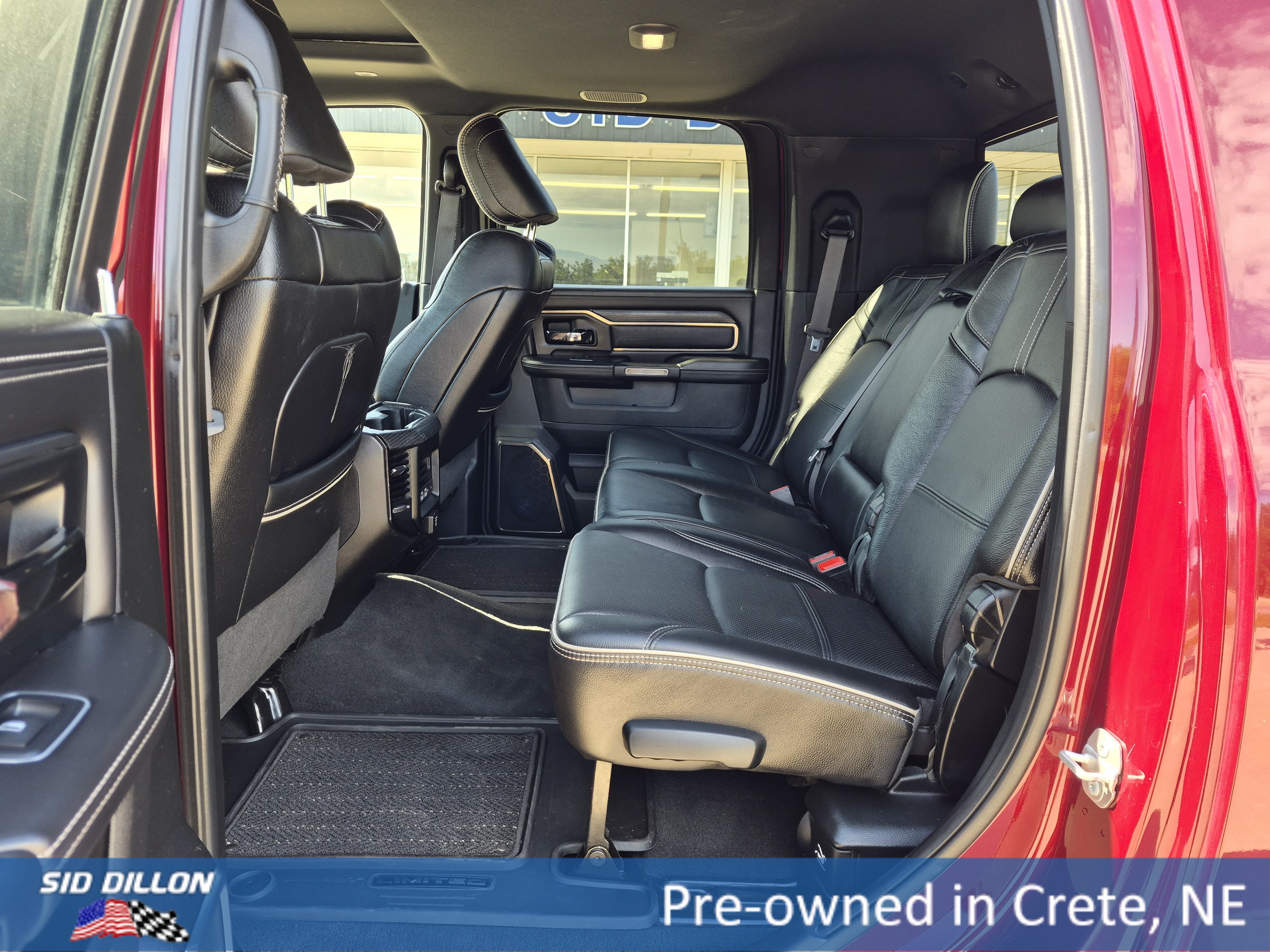Used 2022 Delmonico Red Pearlcoat Ram Limited image 5